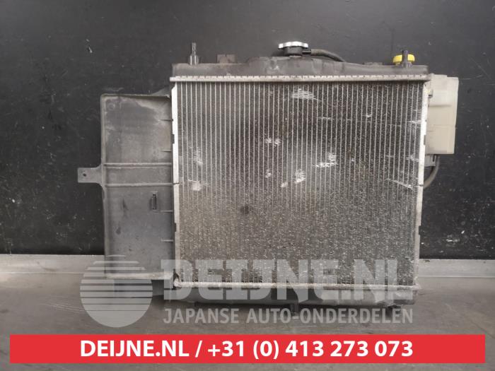 Used Radiator Nissan Note (E11) 1.6 16V Price on request offered by V.Deijne Jap.Auto-onderdelen BV