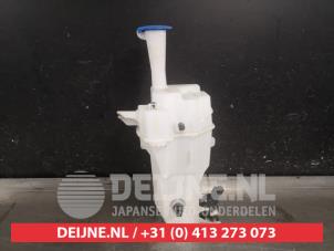 Used Front windscreen washer reservoir Kia Proceed (CD) 1.4 T-GDI 16V Price on request offered by V.Deijne Jap.Auto-onderdelen BV
