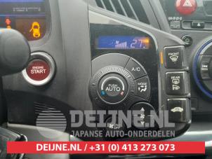 Usados Panel de control de calefacción Honda CR-Z (ZF1) 1.5 Hybrid 16V Precio de solicitud ofrecido por V.Deijne Jap.Auto-onderdelen BV