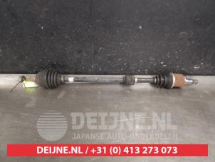 Used Front drive shaft, right Nissan Note (E11) 1.6 16V Price on request offered by V.Deijne Jap.Auto-onderdelen BV
