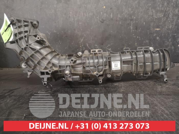 Intake manifold from a Toyota Verso 1.6 D-4D 16V 2015