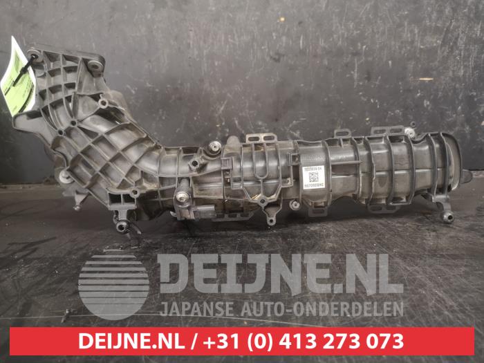 Używane Kolektor dolotowy Toyota Verso 1.6 D-4D 16V Cena na żądanie oferowane przez V.Deijne Jap.Auto-onderdelen BV
