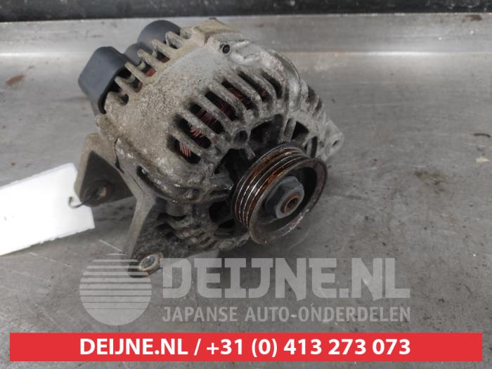 Usagé Dynamo Hyundai Santa Fe I 2.0 16V 4x2 Prix € 40,00 Règlement à la marge proposé par V.Deijne Jap.Auto-onderdelen BV