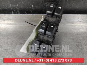 Used Multi-functional window switch Hyundai iX35 (LM) 1.6 GDI 16V Price on request offered by V.Deijne Jap.Auto-onderdelen BV