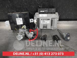 Used Ignition lock + key Hyundai iX35 (LM) 1.6 GDI 16V Price on request offered by V.Deijne Jap.Auto-onderdelen BV