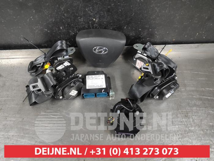 Begagnade Airbagset Hyundai i20 (GBB) 1.2i 16V Pris € 600,00 Marginaltabell erbjuds av V.Deijne Jap.Auto-onderdelen BV