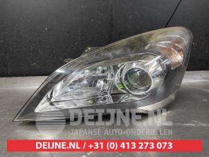 Used Headlight, left Kia Cee'd (EDB5) 1.4 CVVT 16V Price on request offered by V.Deijne Jap.Auto-onderdelen BV