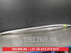 Used Roof rail, right Toyota Auris Touring Sports (E18) 1.8 16V Hybrid Price on request offered by V.Deijne Jap.Auto-onderdelen BV