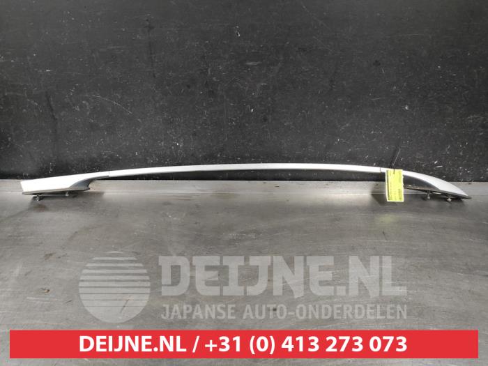 Roof rail, left from a Chevrolet Spark (M300) 1.0 16V Bifuel 2011