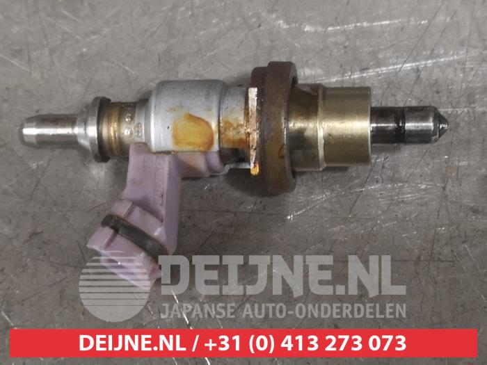 Usagé Injecteurs Toyota Verso 2.0 16V D-4D-F Prix € 45,00 Règlement à la marge proposé par V.Deijne Jap.Auto-onderdelen BV
