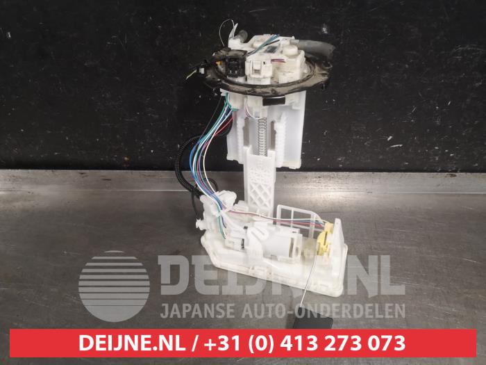 Usagé Pompe à carburant Toyota Yaris IV (P21/PA1/PH1) 1.5 12V VVT-i Prix € 150,00 Règlement à la marge proposé par V.Deijne Jap.Auto-onderdelen BV