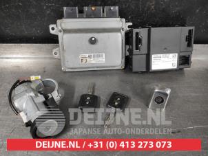 Used Set of cylinder locks (complete) Nissan Qashqai (J10) 2.0 16V Price on request offered by V.Deijne Jap.Auto-onderdelen BV