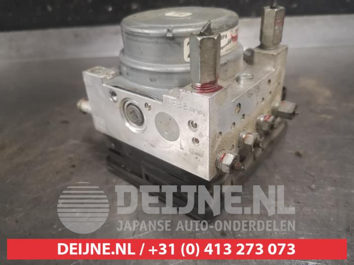 Usagé Bloc ABS Suzuki Baleno (EW/FW) 1.2 Dual Jet 16V Prix € 150,00 Règlement à la marge proposé par V.Deijne Jap.Auto-onderdelen BV