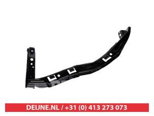 New Front bumper bracket, left Honda Civic IMA Price € 25,00 Inclusive VAT offered by V.Deijne Jap.Auto-onderdelen BV