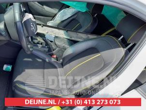 Used Seat, left Hyundai Kona (OS) 1.0 T-GDI 12V Price on request offered by V.Deijne Jap.Auto-onderdelen BV