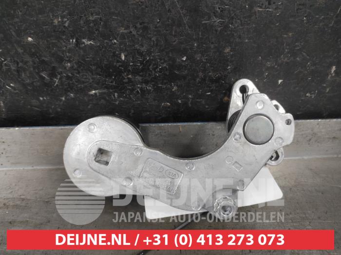 Spanrolle multiriem van een Kia Niro II (SG2) 1.6 GDI Hybrid 2023
