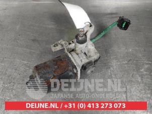 Used Front wiper motor Hyundai i20 1.2i 16V Price on request offered by V.Deijne Jap.Auto-onderdelen BV