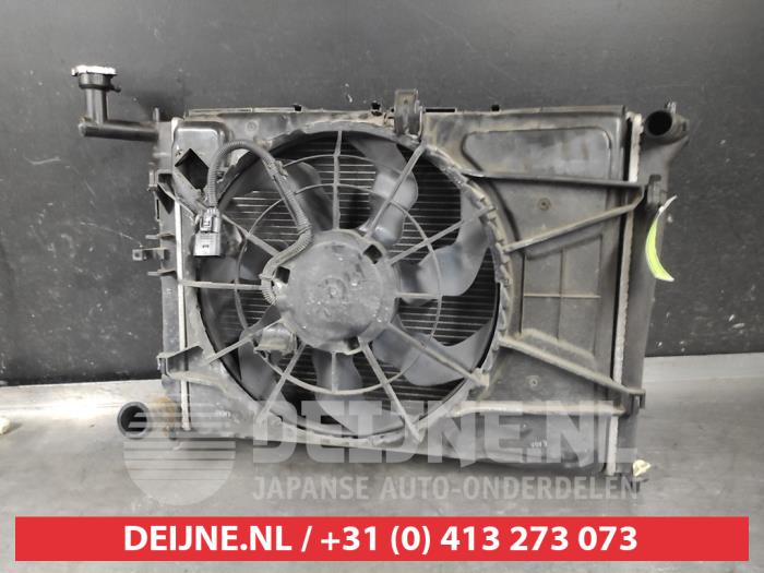 Usagé Radiateur Kia Cee'd Sporty Wagon (EDF) 1.4 16V Prix sur demande proposé par V.Deijne Jap.Auto-onderdelen BV