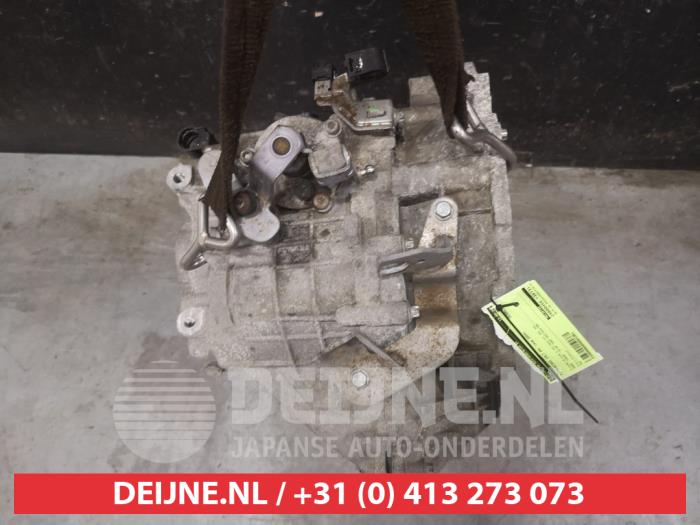 Usagé Boîte de vitesse Mitsubishi Colt (Z2/Z3) 1.3 16V Prix € 100,00 Règlement à la marge proposé par V.Deijne Jap.Auto-onderdelen BV