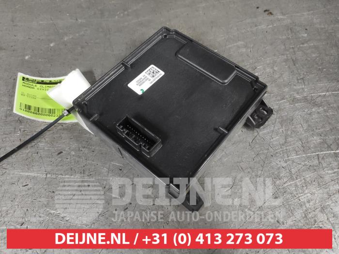 Używane Modul climatronic Honda Civic (FK6/7/8/9) 1.0i VTEC Turbo 12V Cena € 35,00 Procedura marży oferowane przez V.Deijne Jap.Auto-onderdelen BV