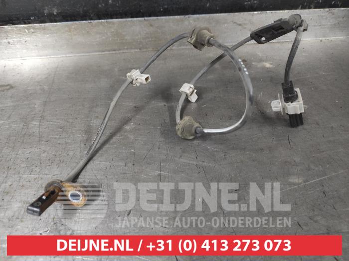 Begagnade ABS-sensor Honda Civic (FK6/7/8/9) 1.0i VTEC Turbo 12V Pris € 35,00 Marginaltabell erbjuds av V.Deijne Jap.Auto-onderdelen BV