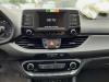 Radio d'un Hyundai i30 Wagon (PDEF5), 2017 1.0 T-GDI 12V, Combi, Essence, 998cc, 88kW (120pk), FWD, G3LC; G3LE, 2017-03 2017