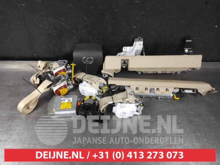 Begagnade Airbagset Lexus RX (L1) 450h V6 24V VVT-i 4x2 Pris € 200,00 Marginaltabell erbjuds av V.Deijne Jap.Auto-onderdelen BV