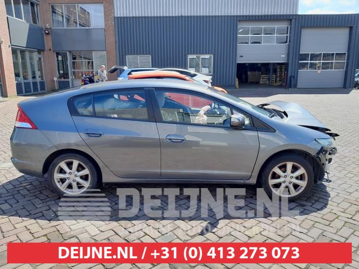 Usados Ventanilla triangular derecha delante Honda Insight (ZE2) 1.3 16V VTEC Precio € 35,00 Norma de margen ofrecido por V.Deijne Jap.Auto-onderdelen BV