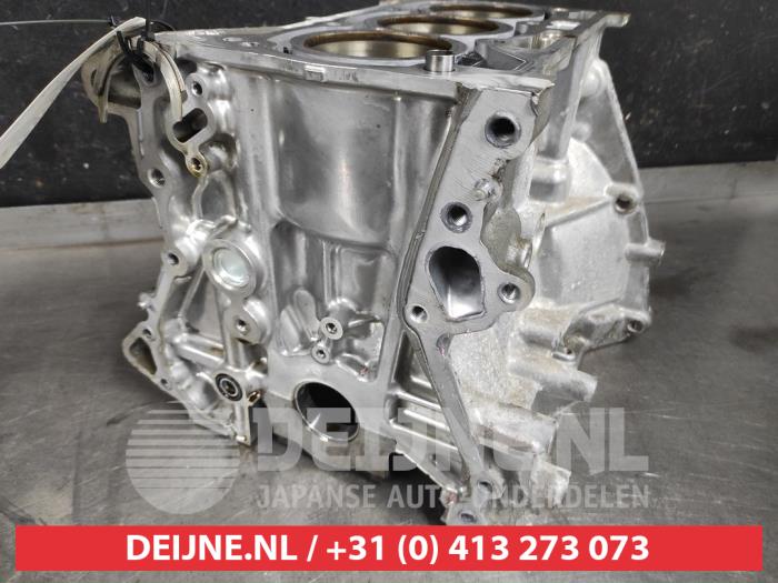 Used Engine crankcase Toyota Aygo (B40) 1.0 12V VVT-i Price € 150,00 Margin scheme offered by V.Deijne Jap.Auto-onderdelen BV