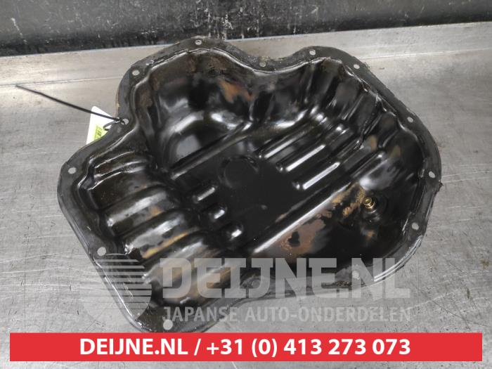 Usagé Couvercle carter Toyota RAV4 (A2) 2.0 16V VVT-i 4x4 Prix € 50,00 Règlement à la marge proposé par V.Deijne Jap.Auto-onderdelen BV