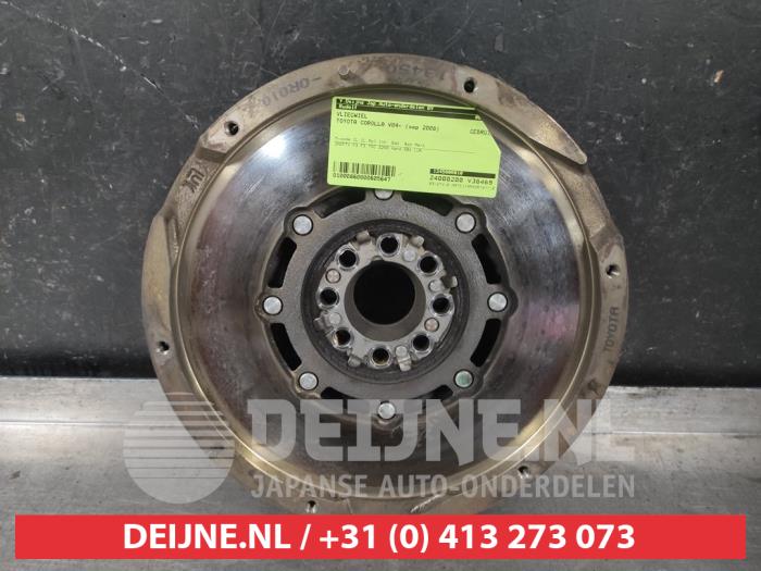 Used Flywheel Toyota Corolla Verso (R10/11) 2.2 D-4D 16V Price € 50,00 Margin scheme offered by V.Deijne Jap.Auto-onderdelen BV
