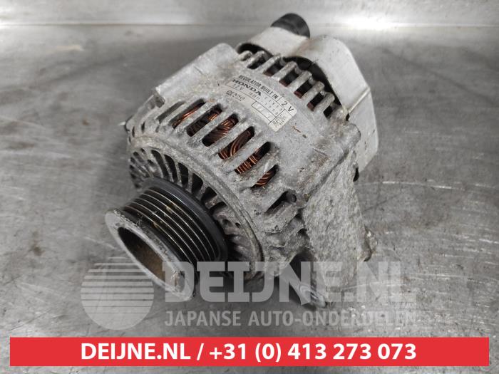 Usagé Dynamo Honda S2000 (AP1) 2.0 16V VTEC Prix € 50,00 Règlement à la marge proposé par V.Deijne Jap.Auto-onderdelen BV