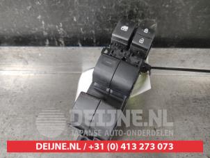 Gebrauchte Kombischalter Fenster Toyota Yaris Cross (PB1/PJ1) 1.5 12V Hybrid 115 Preis auf Anfrage angeboten von V.Deijne Jap.Auto-onderdelen BV