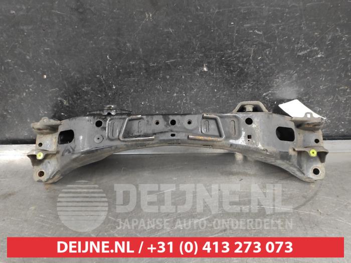 Usados Subchasis Lexus IS (E1) 200 2.0 24V Precio € 50,00 Norma de margen ofrecido por V.Deijne Jap.Auto-onderdelen BV