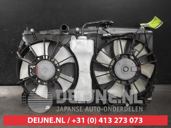 Used Radiator Honda CR-Z (ZF1) 1.5 Hybrid 16V Price on request offered by V.Deijne Jap.Auto-onderdelen BV