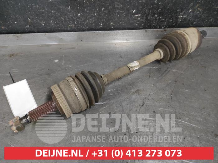 Gebrauchte Antriebswelle links vorne Hyundai Tucson (JM) 2.7 V6 24V 4x4 Autom. Preis € 50,00 Margenregelung angeboten von V.Deijne Jap.Auto-onderdelen BV