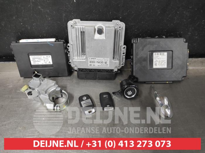 Used Engine management computer Kia Sorento III (UM) 2.2 CRDi 16V VGT 4x4 Price € 150,00 Margin scheme offered by V.Deijne Jap.Auto-onderdelen BV