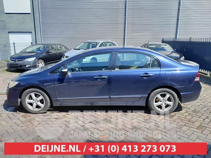 Usados Ventanilla triangular izquierda detrás Honda Civic (FA/FD) 1.3 Hybrid Precio € 35,00 Norma de margen ofrecido por V.Deijne Jap.Auto-onderdelen BV