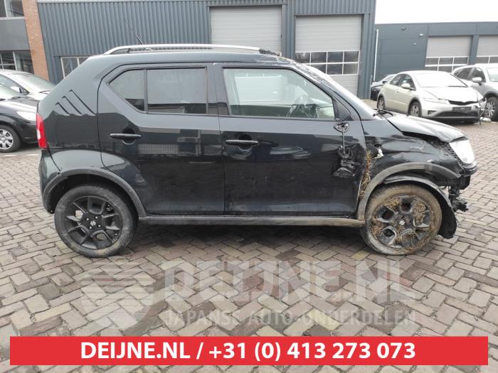 Usados Ventanilla triangular derecha detrás Suzuki Ignis (MF) 1.2 Dual Jet 16V Precio € 35,00 Norma de margen ofrecido por V.Deijne Jap.Auto-onderdelen BV