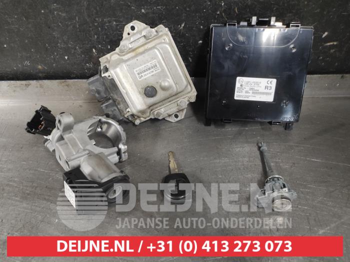 Used Engine management computer Suzuki Ignis (MF) 1.2 Dual Jet 16V Price € 150,00 Margin scheme offered by V.Deijne Jap.Auto-onderdelen BV