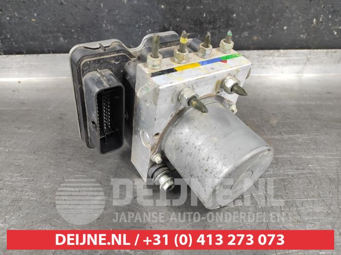 Used ABS pump Isuzu D-Max (TFR/TFS) 1.9 DDI 4x4 Price € 150,00 Margin scheme offered by V.Deijne Jap.Auto-onderdelen BV