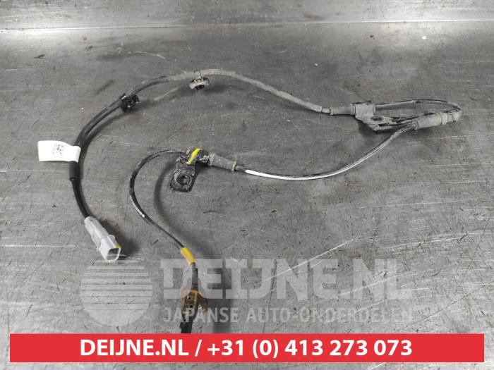 Usados Sensor ABS Kia Ceed Sportswagon (CDF) 1.6 GDI 16V PHEV Precio € 25,00 Norma de margen ofrecido por V.Deijne Jap.Auto-onderdelen BV