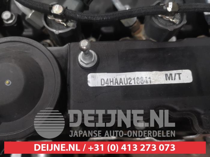 Motor van een Hyundai Santa Fe II (CM) 2.0 CRDi 16V 4x4 2010