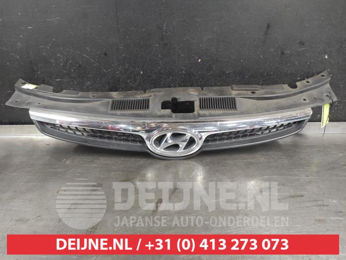 Używane Grill Hyundai i30 (FD) 1.6 CVVT 16V Cena € 50,00 Procedura marży oferowane przez V.Deijne Jap.Auto-onderdelen BV
