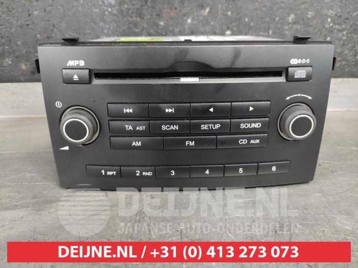 Używane Radio Kia Cee'd Sporty Wagon (EDF) 1.6 CVVT 16V Cena € 35,00 Procedura marży oferowane przez V.Deijne Jap.Auto-onderdelen BV