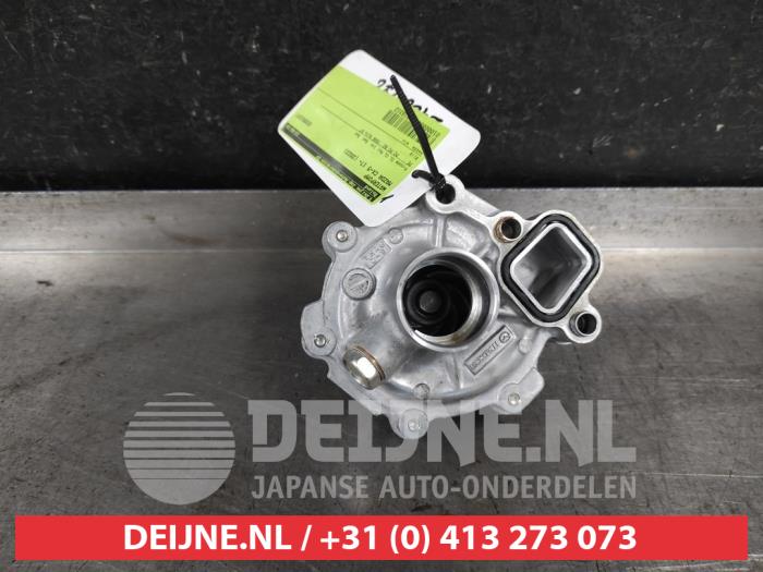 Begagnade Vattenpump Mazda CX-5 II (KF) 2.0 SkyActiv-G 165 16V 2WD M Hybrid Pris € 100,00 Marginaltabell erbjuds av V.Deijne Jap.Auto-onderdelen BV
