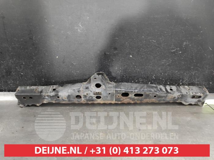 Usados Subchasis Toyota Avensis Wagon (T27) 2.0 16V D-4D-F Precio € 33,34 Norma de margen ofrecido por V.Deijne Jap.Auto-onderdelen BV