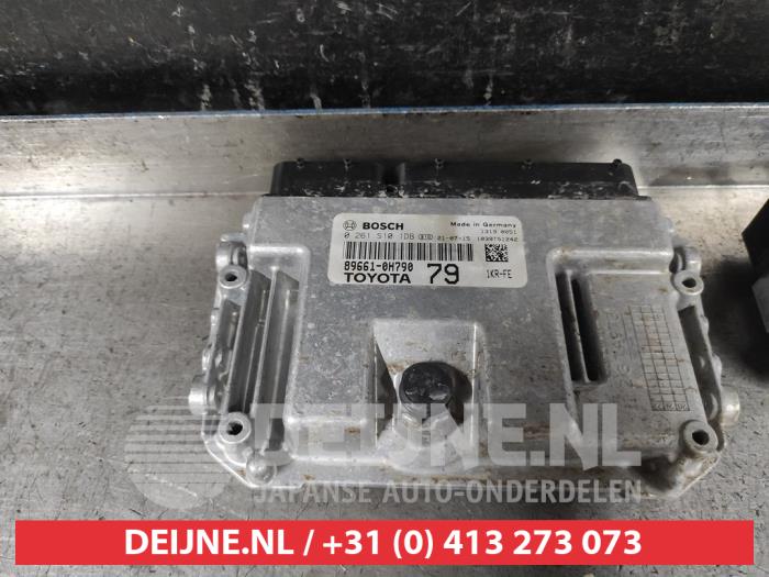 Used Engine management computer Toyota Aygo (B40) 1.0 12V VVT-i Price € 100,00 Margin scheme offered by V.Deijne Jap.Auto-onderdelen BV