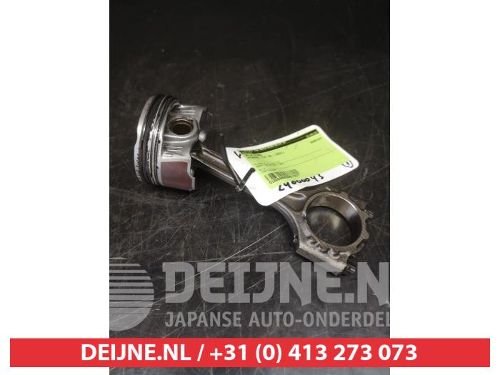Używane Korbowód Hyundai i10 1.2 16V Cena na żądanie oferowane przez V.Deijne Jap.Auto-onderdelen BV