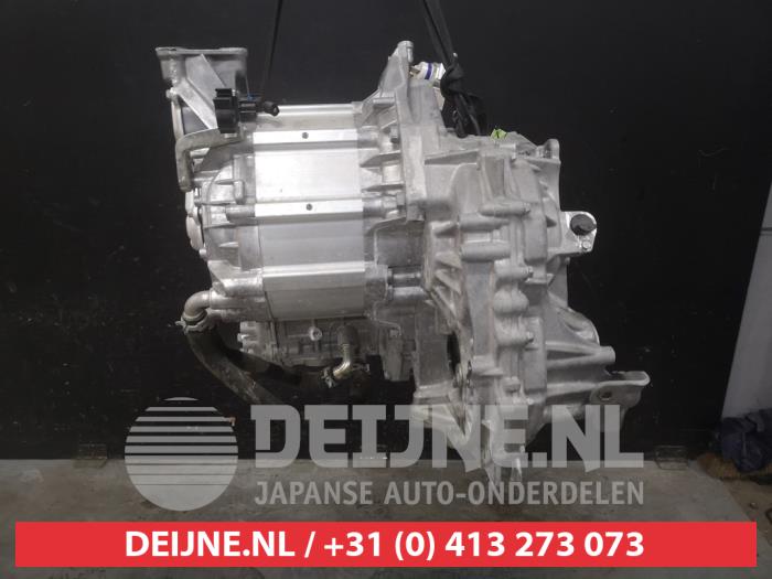 Getriebe van een Nissan Qashqai (J12) 1.5 VC-T e-Power 16V 2022